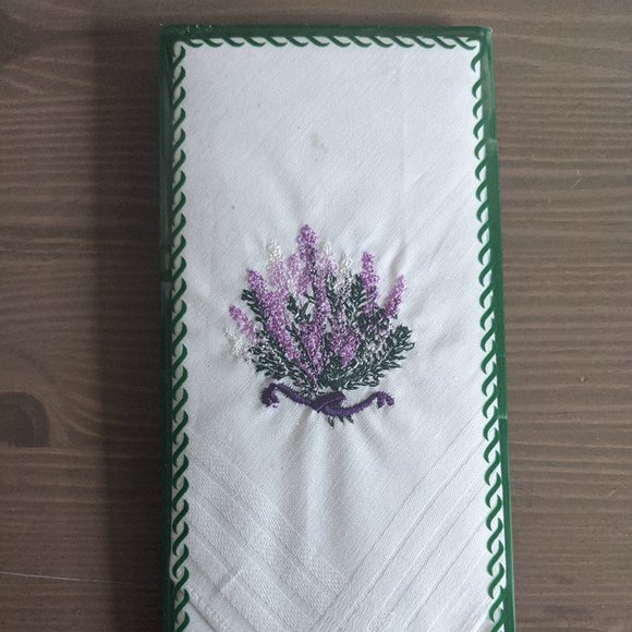 Souvenir Linen Heather Handkerchief from Ireland - Picture 2 of 2